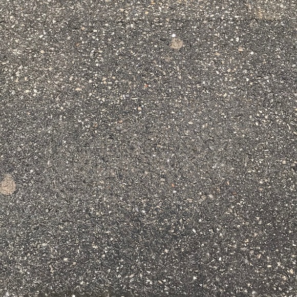 Meet your Posher, Jennifer - Picture 1 of 1